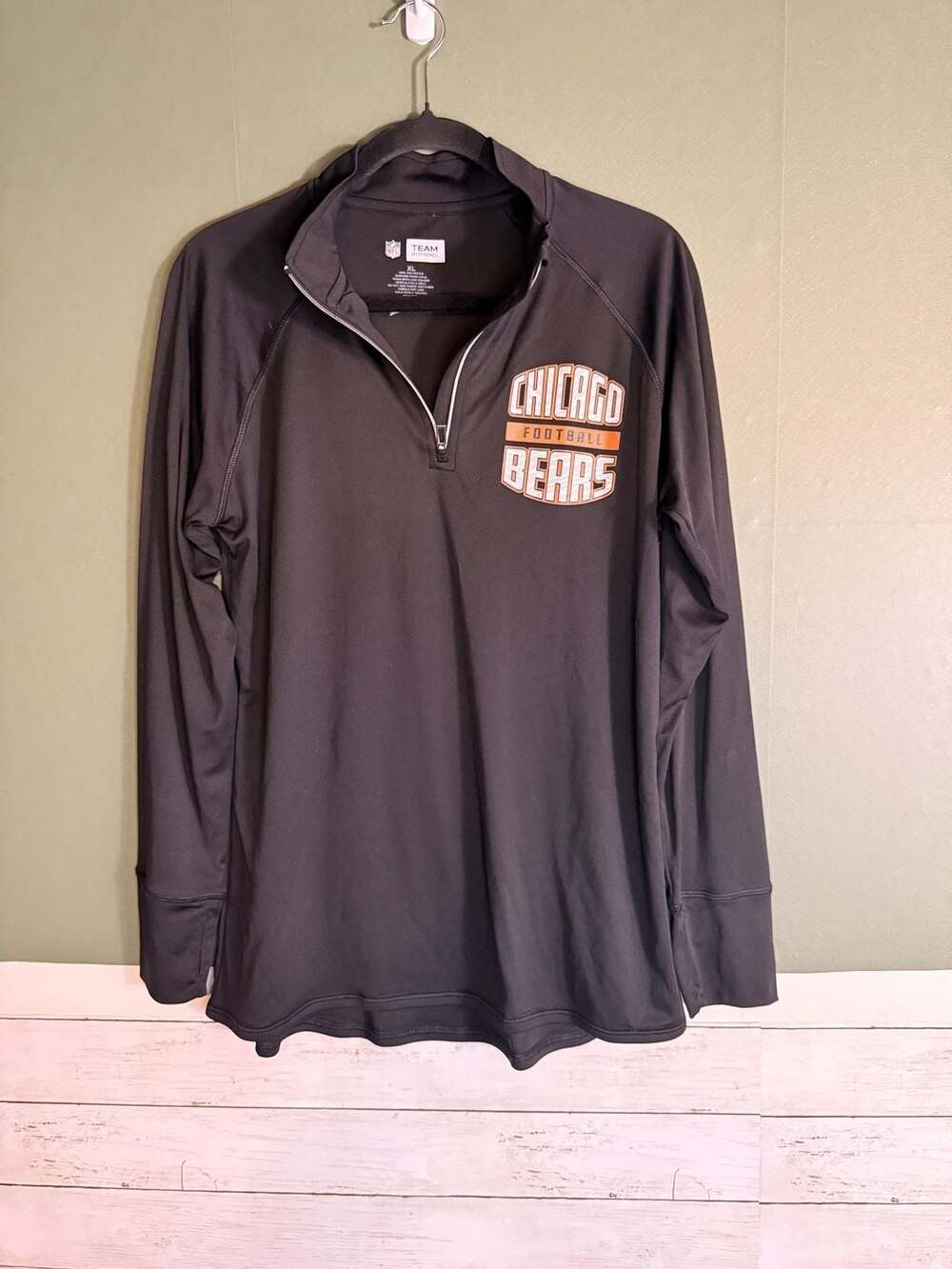 Chicago Bears Team Apparel Quarter-Zip Pullover Black Size XL